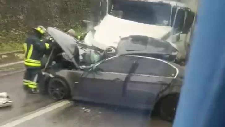 Accidente múltiple en la autopista del Coral deja varios heridos