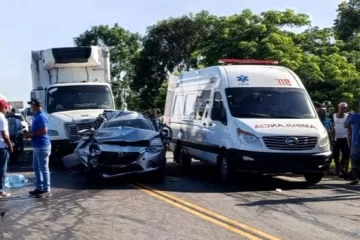 Accidente de tránsito en la autopista Juan Pablo II deja 3 heridos