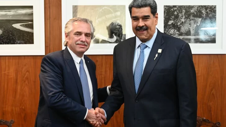 Maduro molesto pidió a ex presidente argentino no ir a Venezuela