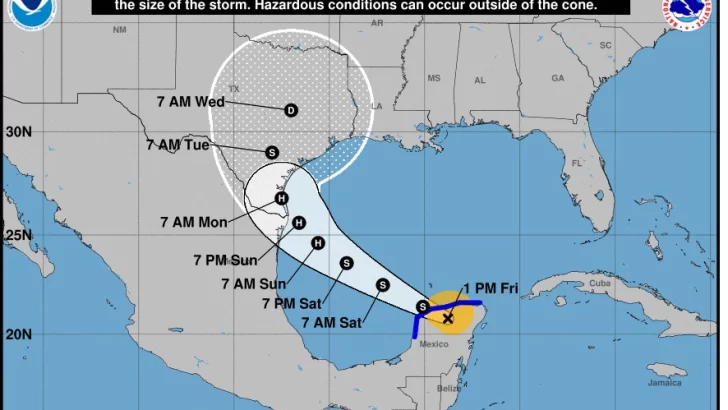 Beryl se degrada a tormenta tropical en tierra en su paso por estado mexicano de Yucatán