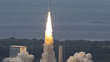 Con cuatro años de retraso, el cohete europeo Ariane 6 despega con éxito