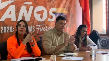 'Funcionarios encapuchados' detienen al exdiputado opositor venezolano Freddy Superlano