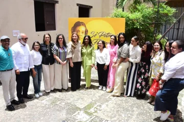 Mujeres periodistas dominicanas honran a Pía Rodríguez