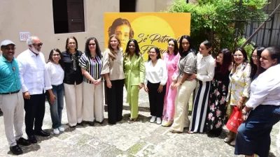Mujeres periodistas dominicanas honran a Pía Rodríguez