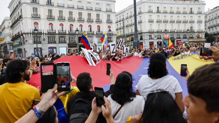 Venezolanos se manifiestan en Madrid contra el 