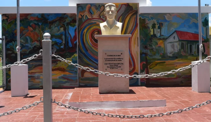 Monumento-a-Refino-de-la-Cruz-asesinado-junto-a-las-Hermanas-Mirabal-Conuco-Salcedo.-728x423