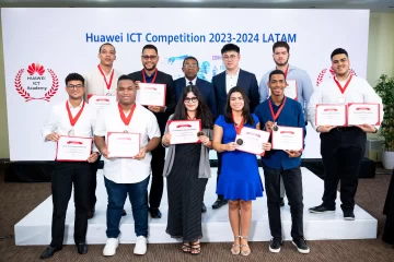 Huawei y Mescyt reconocen a estudiantes por su participación en ICT Competition 2023-2024