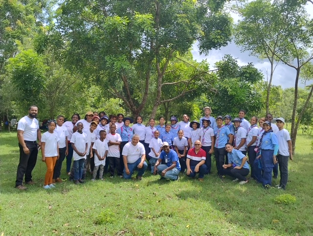 Participantes-en-la-Jornada-de-Reforestacion-2024