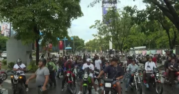 Cientos de motoristas protestan en Caracas contra los resultados de las presidenciales