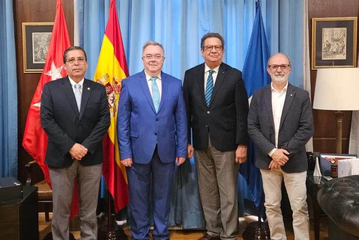 UNPHU firma convenios con universidades de España para intercambio educativo