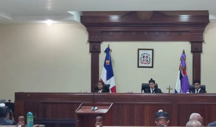 Tribunal intima a defensas de tres imputados en caso Cattleya