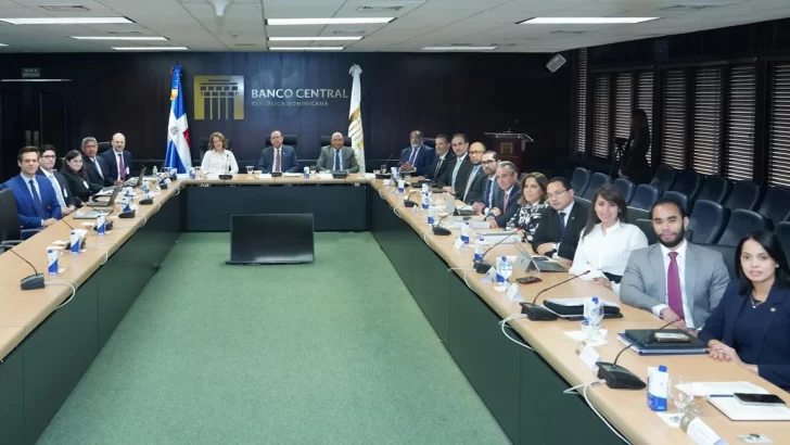  ¿Qué podría decir el FMI en su visita de septiembre de 2025?