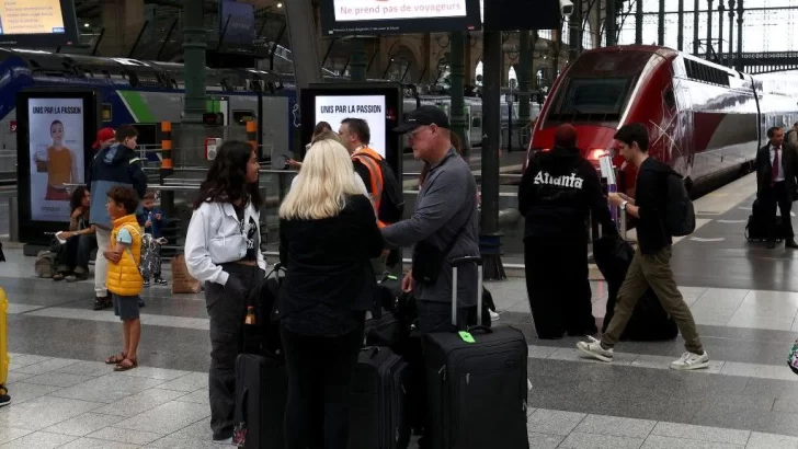 Un 'ataque masivo' golpea las líneas ferroviarias francesas en París y afecta a 800.000 pasajeros antes de la ceremonia inaugural de los Juegos Olímpicos