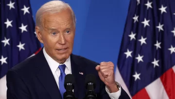 'Soy la persona mejor calificada': Biden defiende su candidatura frente a las crecientes críticas, pero dos nuevos lapsus ensombrecen su contraataque