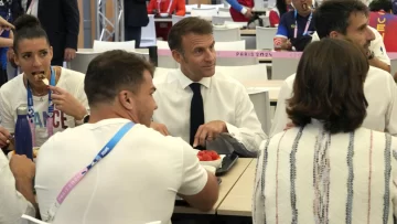 Macron dice que Francia está 'lista' para acoger los Juegos de París-2024