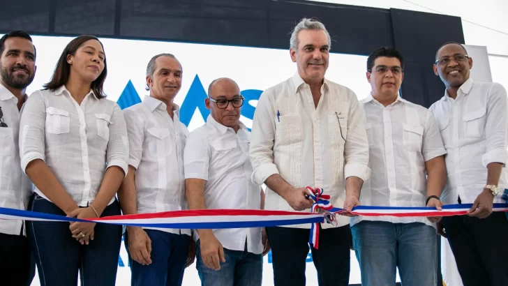 Inauguran remozamiento de la cañada El Túnel, en Capotillo Inauguran remozamiento de la cañada El Túnel, en Capotillo