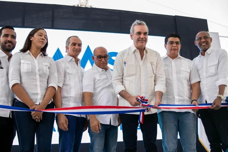 Inauguran remozamiento de la cañada El Túnel, en Capotillo
