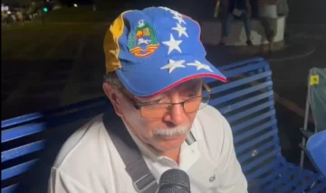 Venezolanos residentes en Santiago se manifiestan en apoyo a su pueblo