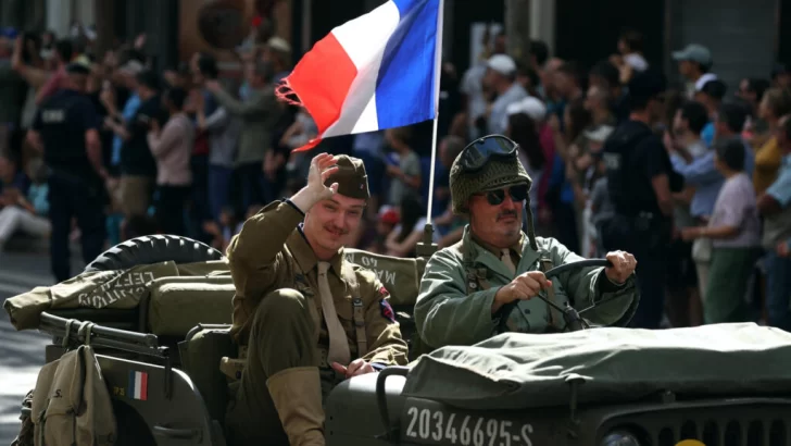 París conmemora los 80 años de su Liberación de la ocupación nazi