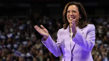 3 factores que explican cómo Kamala Harris dio la vuelta a las encuestas y descolocó a la campaña de Trump en menos de un mes