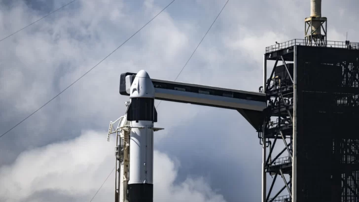 SpaceX aplaza misión de la primera caminata espacial privada de la historia