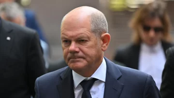 Alemania: Scholz promete más deportaciones tras visitar escena de apuñalamiento masivo