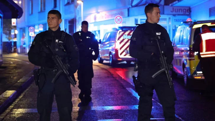 Detienen al presunto autor del ataque con cuchillo en un festival en Alemania en el que murieron 3 personas