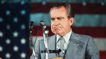 Richard Nixon: 4 momentos clave del escándalo Watergate, el caso que forzó la única renuncia de un presidente de EE.UU.