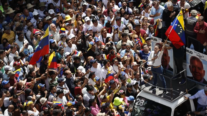 González Urrutia valora unidad por la democracia y Maduro lo llama cobarde