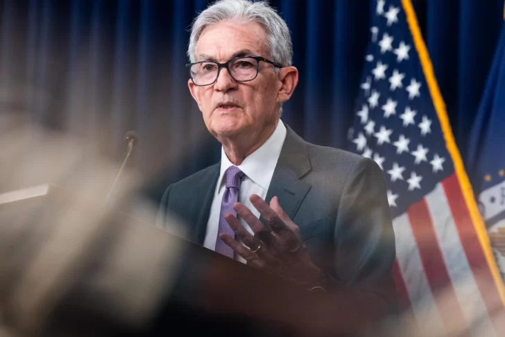 Powell confirma que en septiembre bajarán los tipos de interés en EEUU pero no dice cuánto