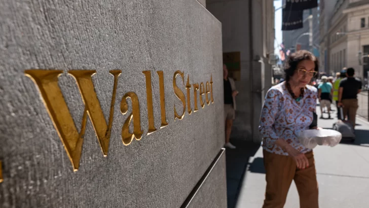 Wall Street cierra peor jornada en dos años por miedo a recesión