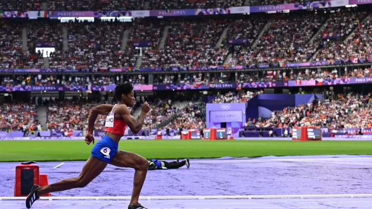 Los dominicanos celebran el oro de Marileidy Paulino