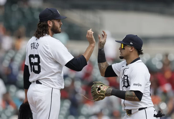 Puertorriqueño Báez y venezolano Chourio, eficaces a la ofensiva