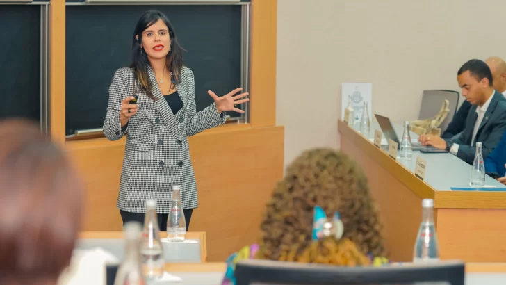 Banco Popular ofrece charla de finanzas personales a periodistas y comunicadores