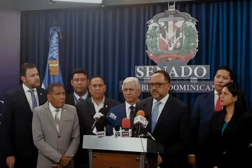 Consultor Jurídico del Ejecutivo deposita proyecto de ley para modificar la Constitución