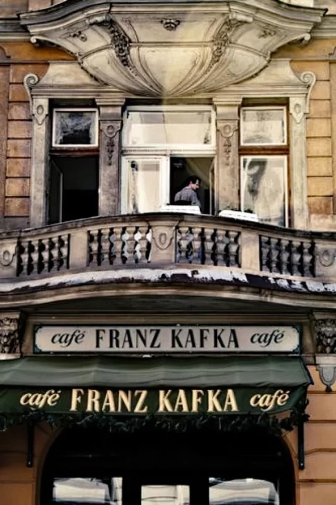 Café-Franz-Kafka-485x728