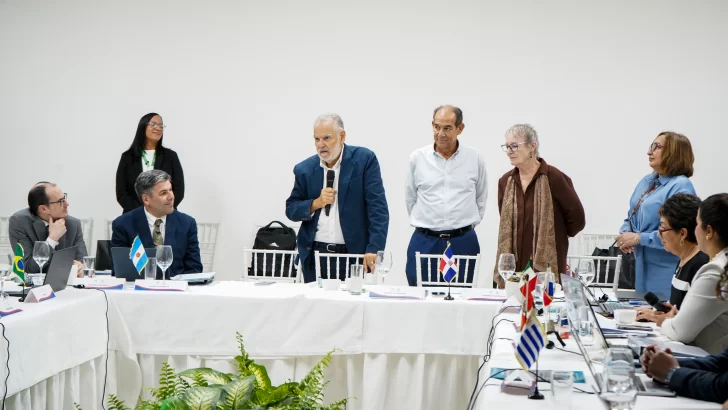 Ceara Hatton pondera celebración de reunión regional sobre la protección de las ballenas