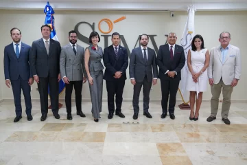 Superintendente juramenta al nuevo intendente del Mercado de Valores de República Dominicana