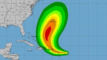 Se forma Ernesto y amenaza a Puerto Rico y las Islas Vírgenes