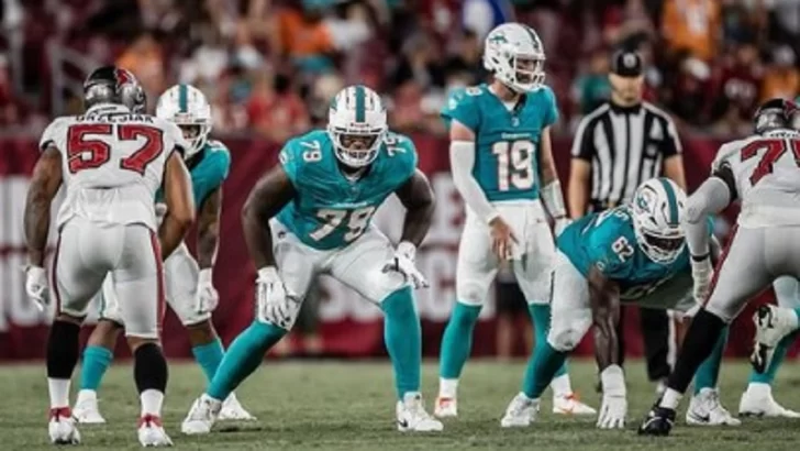 Dominicano Bayron Matos y mexicano Alarcón fuera de Dolphins y 49ers