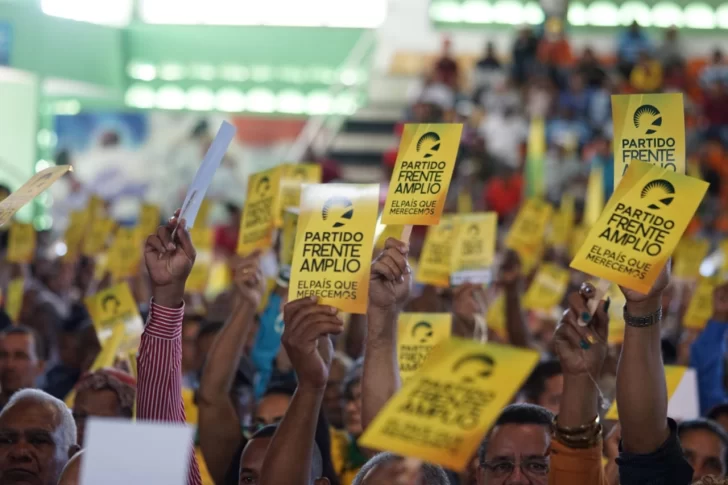 Frente Amplio apoya fortalecer independencia del Ministerio Público, pero no unir las elecciones