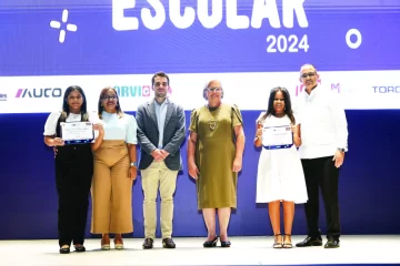 Grupo Corripio premia más de 150 estudiantes meritorios