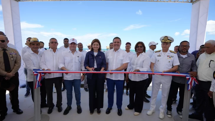 Inauguran muelle pesquero en Cabo Rojo