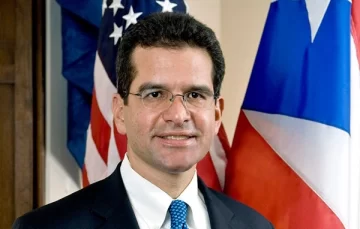 Llega gobernador de Puerto Rico para investidura de Abinader