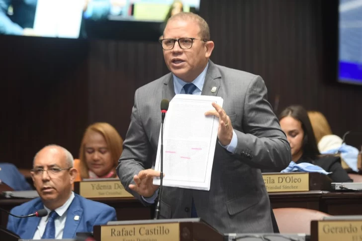 Rafael Castillo será el vocero de la Fuerza del Pueblo en la Cámara de Diputados