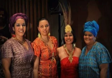 Sandra-junto-a-Irka-Mateo-y-otras-integrantes-del-grupo-en-su-presentacion-en-ONU-NY-728x510