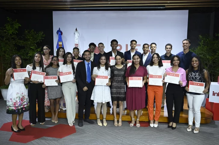 INTEC entrega 25 Becas PIES para carreras STEM