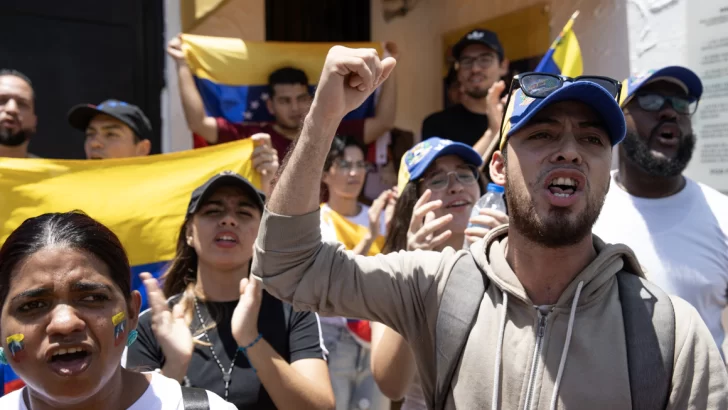 Venezolanos protestan en América y España para exigir la salida de Maduro del poder