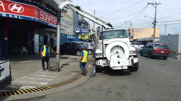 Despliegan operativos de limpieza para mitigar efectos de las lluvias