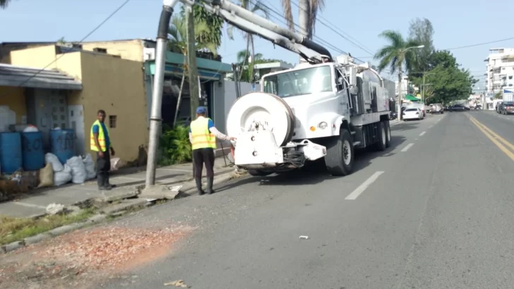 Intensifican operativos de limpieza por posibles efectos de tormenta